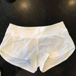 White size 4 lululemon speed up shorts